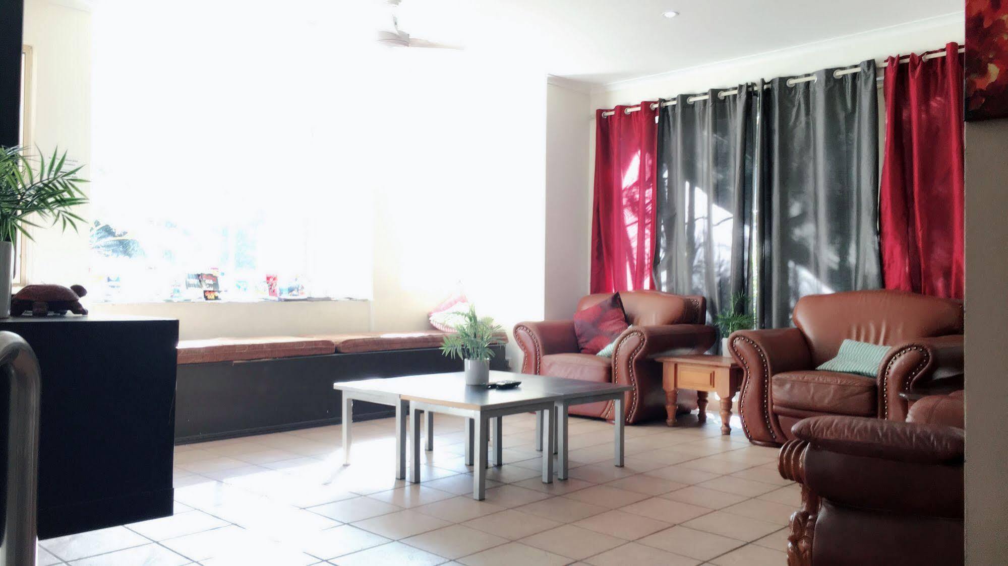 Gold Coast Hostel Εξωτερικό φωτογραφία